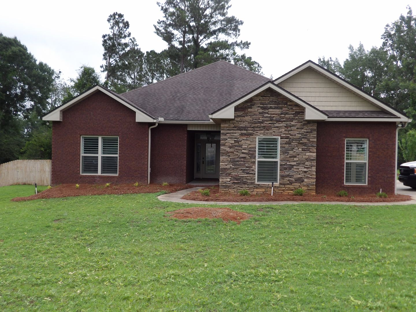 Enterprise House: 600 S Oak Ridge Drive