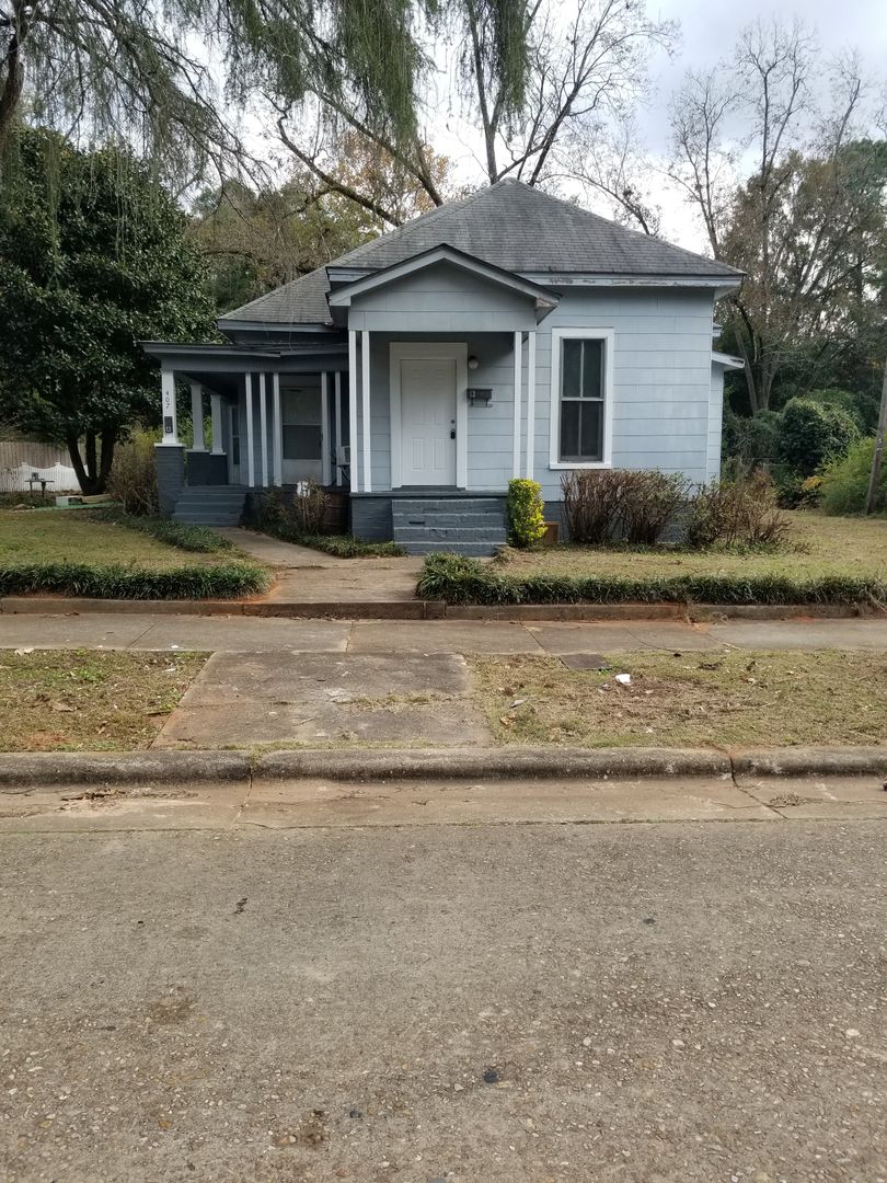 Enterpise House: 407A West Adams