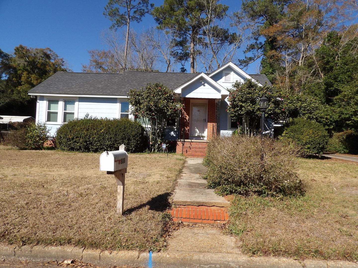 Enterprise House: 808 Crawford Ave
