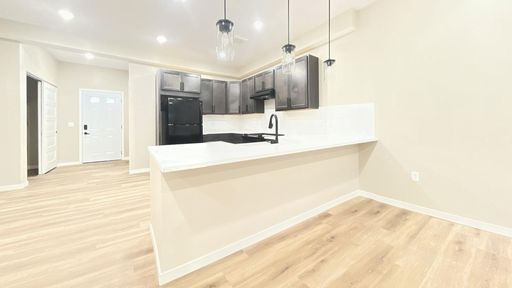 The Everglade | 2 Bed/2 Bath Townhome ADA – photo 1