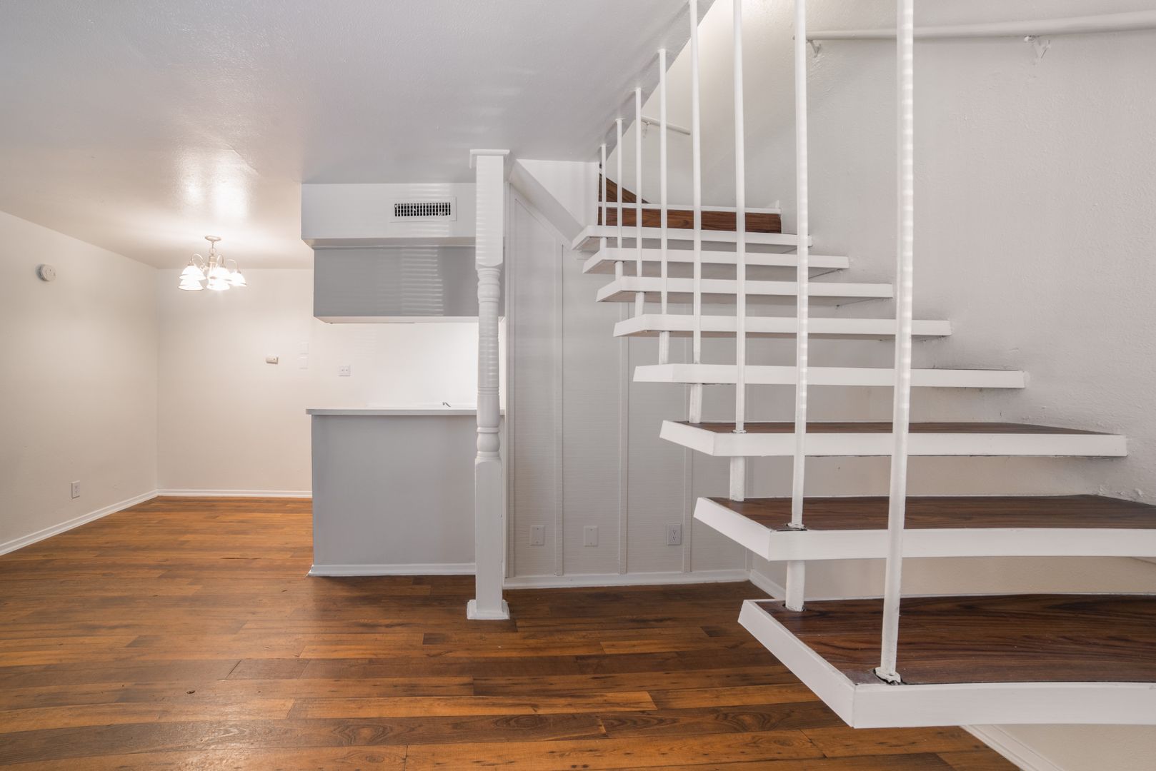 San Antonio Apartment: 2447 Harry Wurzbach Road