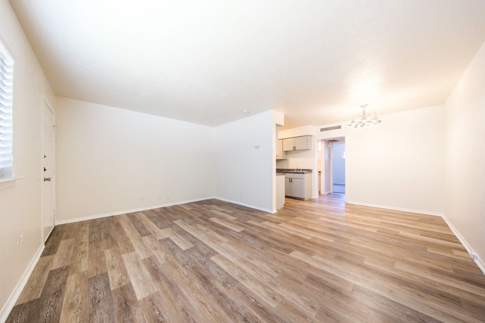 San Antonio Apartment: 2447 Harry Wurzbach Road