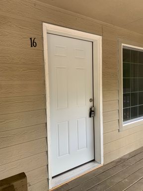Nestled amongst the trees, let this one bedroom be your retreat! Upper Level with Vaults! – photo 1