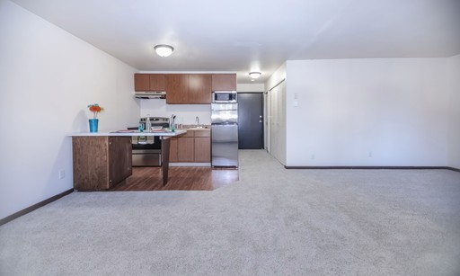 Listing photo thumbnail