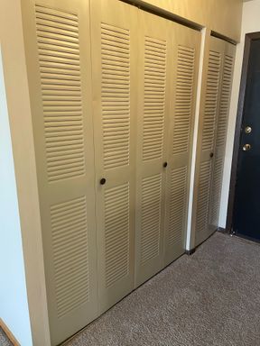 Listing photo thumbnail