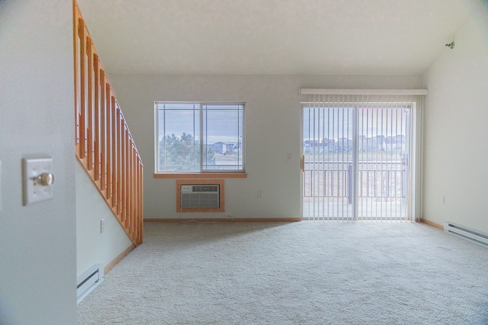 Verona Apartment: 321 Meadowside Drive