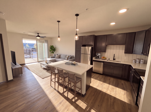 Listing photo thumbnail