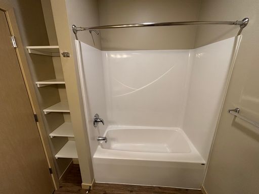 Listing photo thumbnail