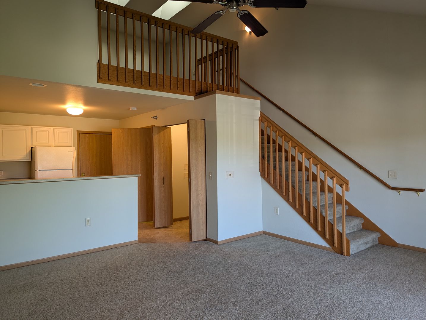 Verona Apartment: 321 Meadowside Drive