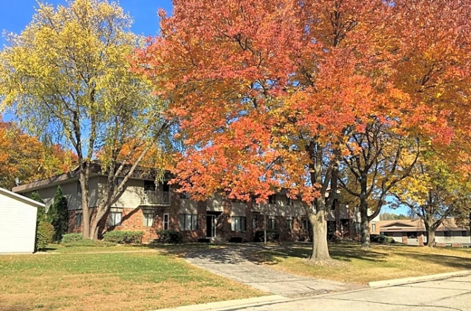 Portage Apartment: 917 Silver Lake Drive