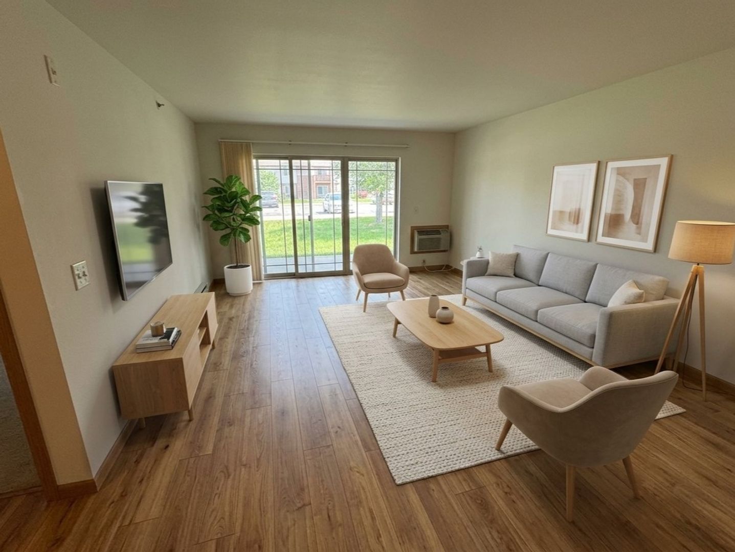 Verona Apartment: 321 Meadowside Drive