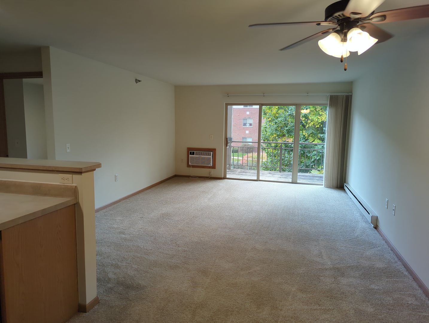 Verona Apartment: 321 Meadowside Drive