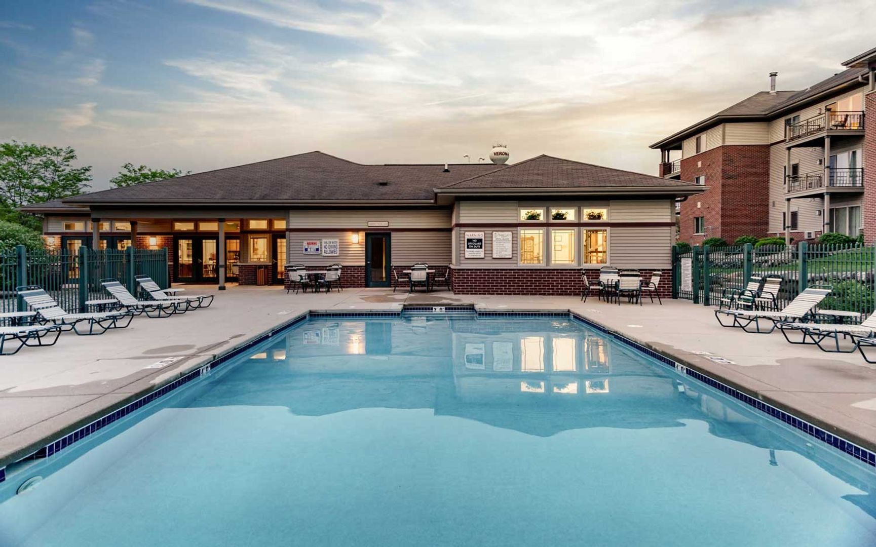 Verona Apartment: 321 Meadowside Drive