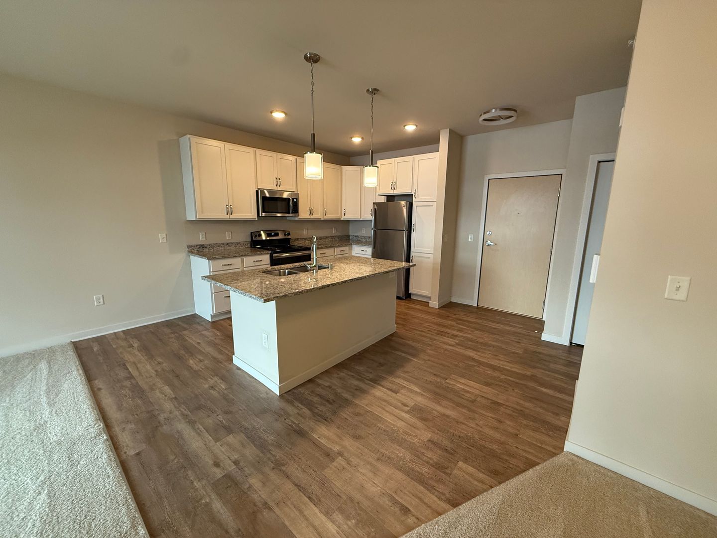 Verona Apartment: 104 Lincoln Street