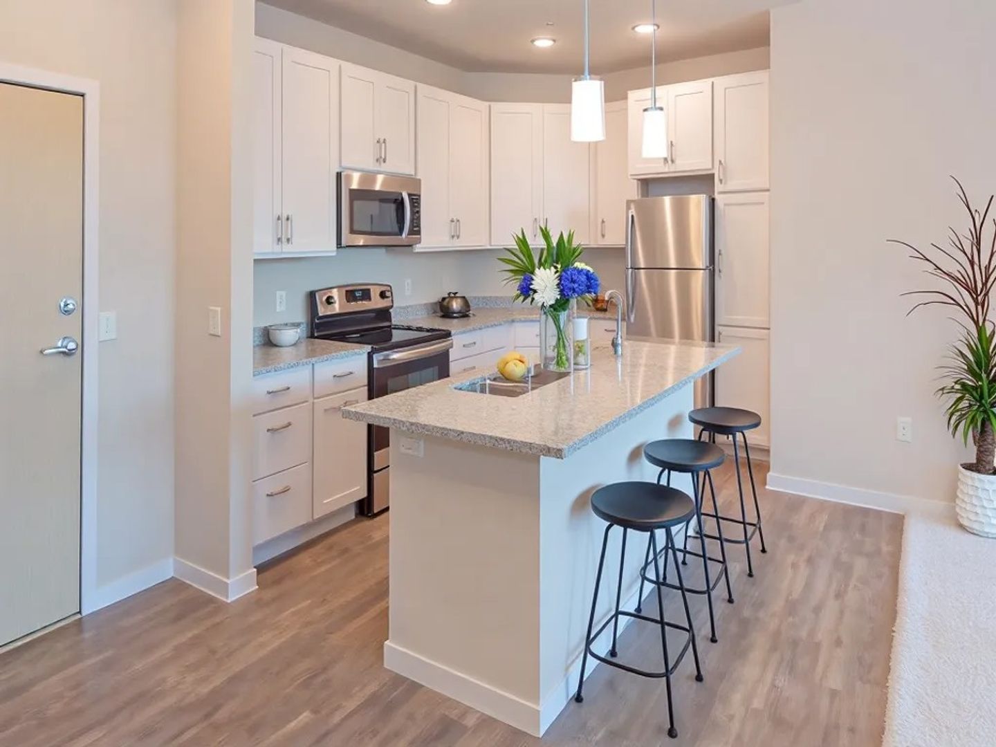 Verona Apartment: 104 Lincoln Street