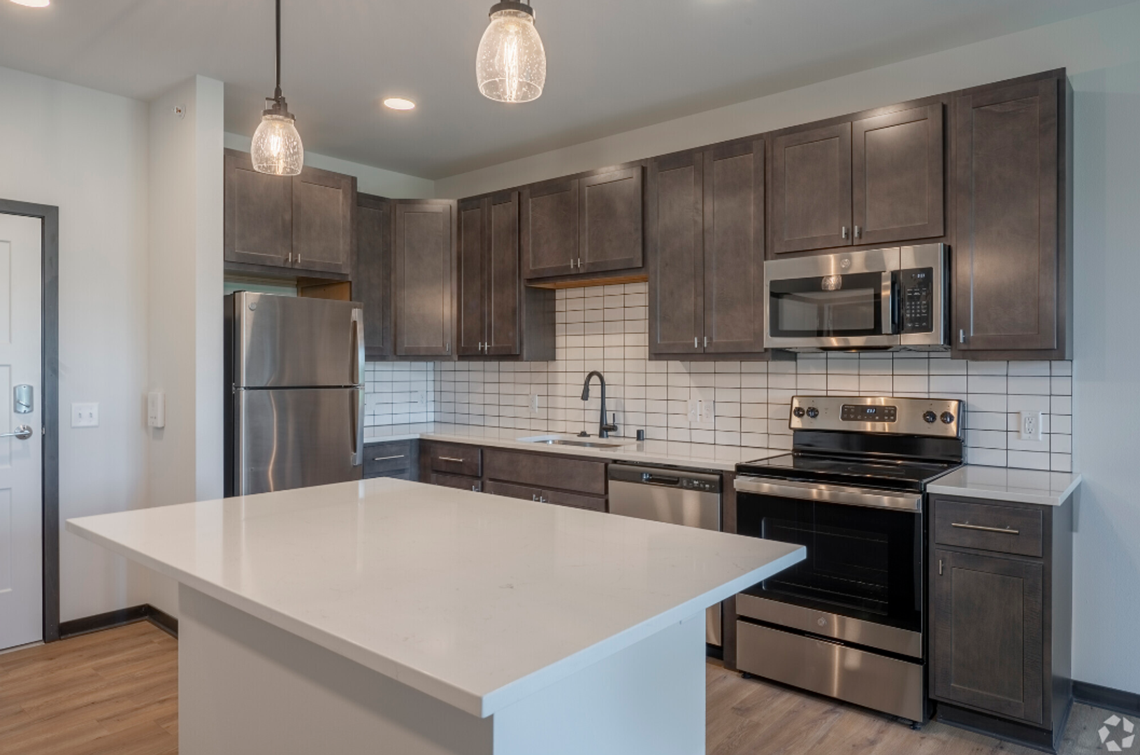 Verona Apartment: 1003 Wild Willow Way