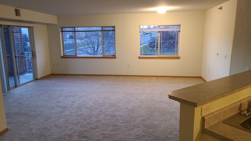 302 Prairie Heights Drive, #212, Verona, WI 53593