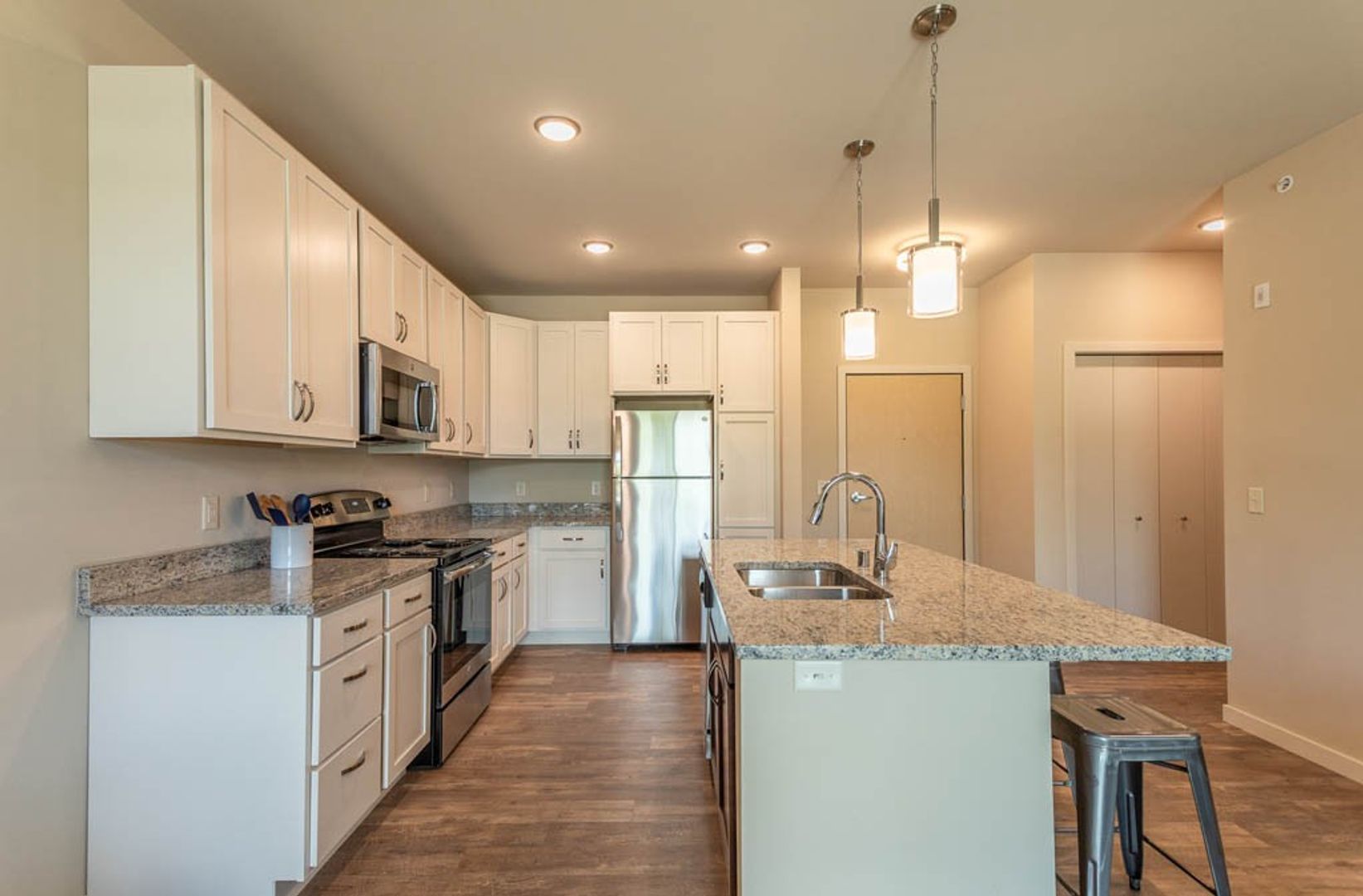 Verona Apartment: 104 Lincoln Street