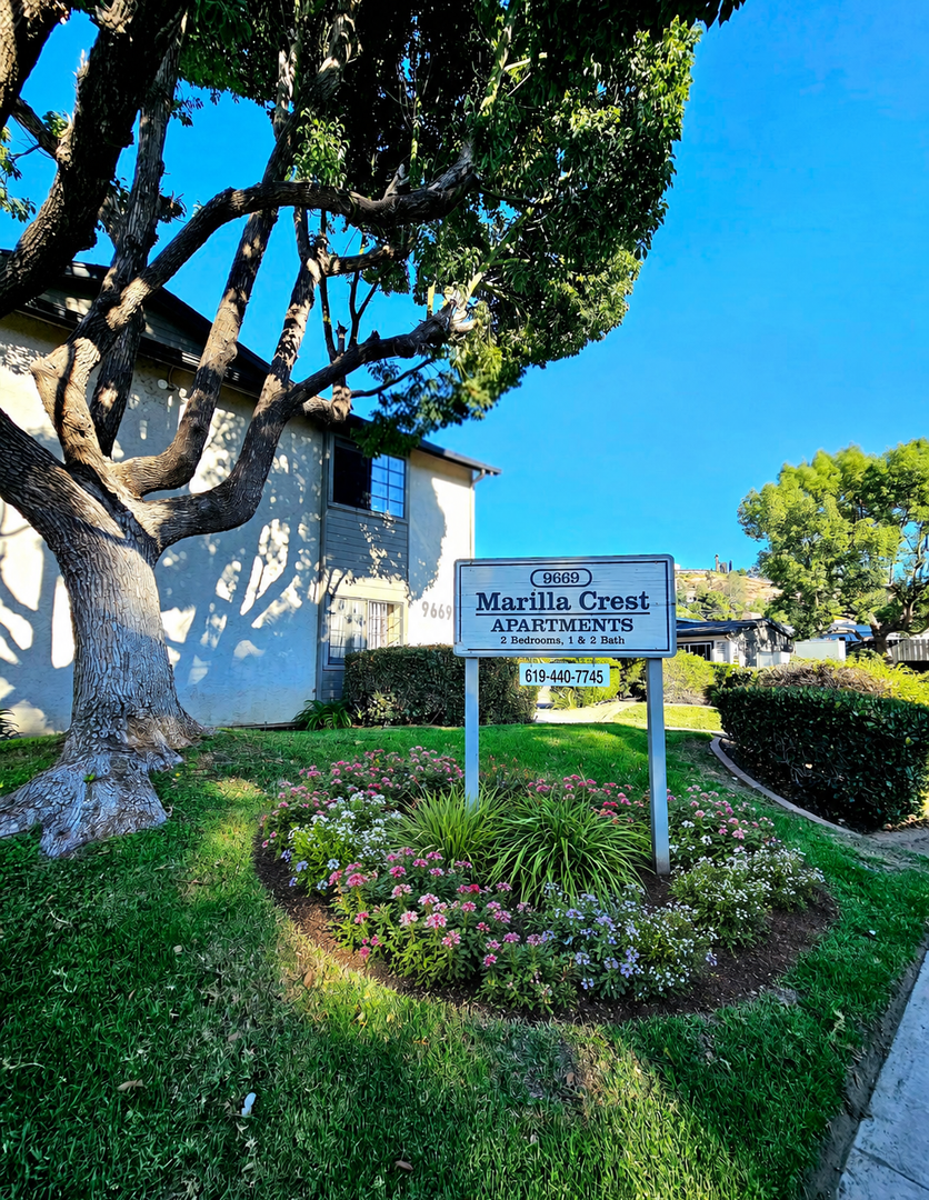 Lakeside Apartment: 9669 Marilla Drive