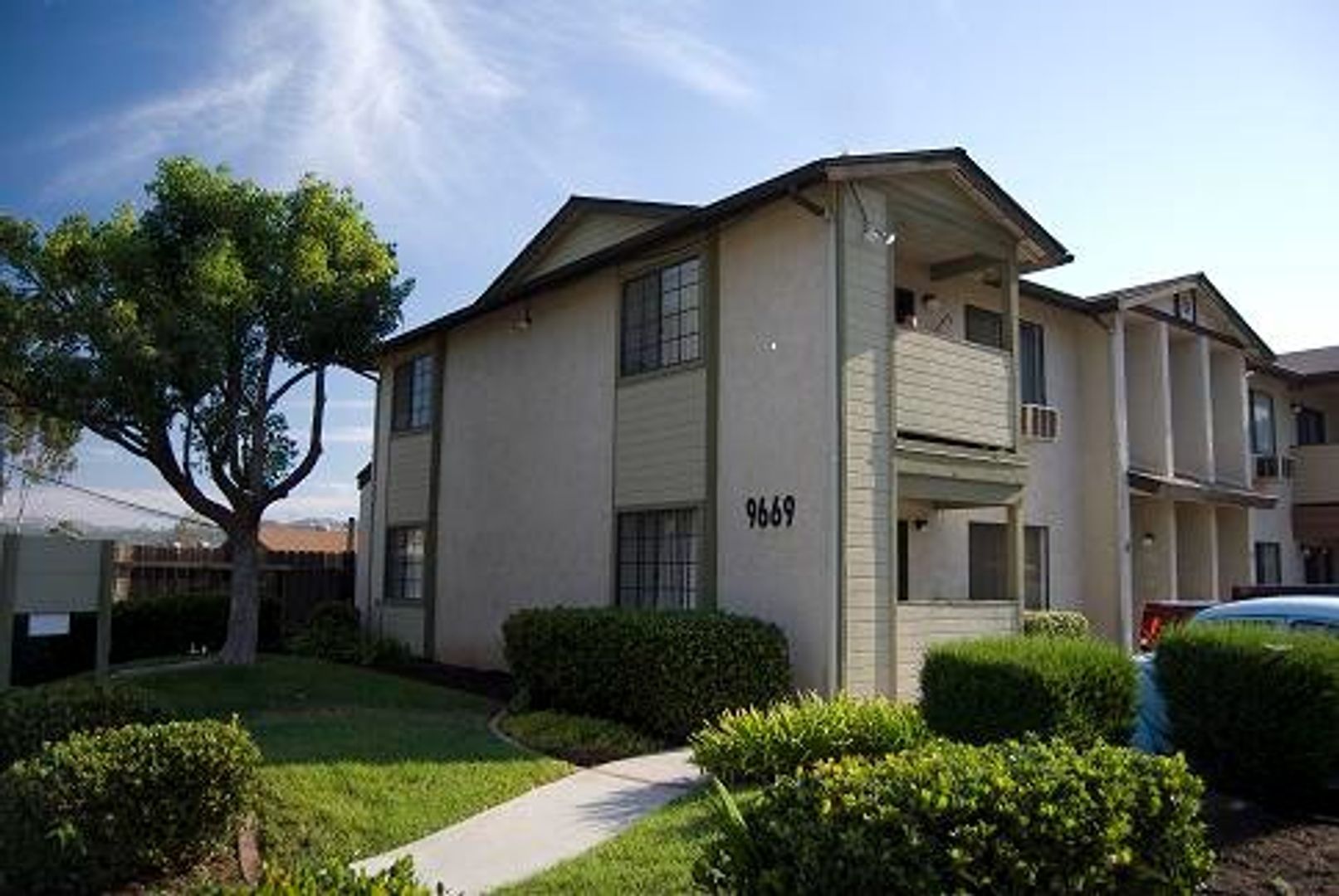 Lakeside Apartment: 9669 Marilla Drive