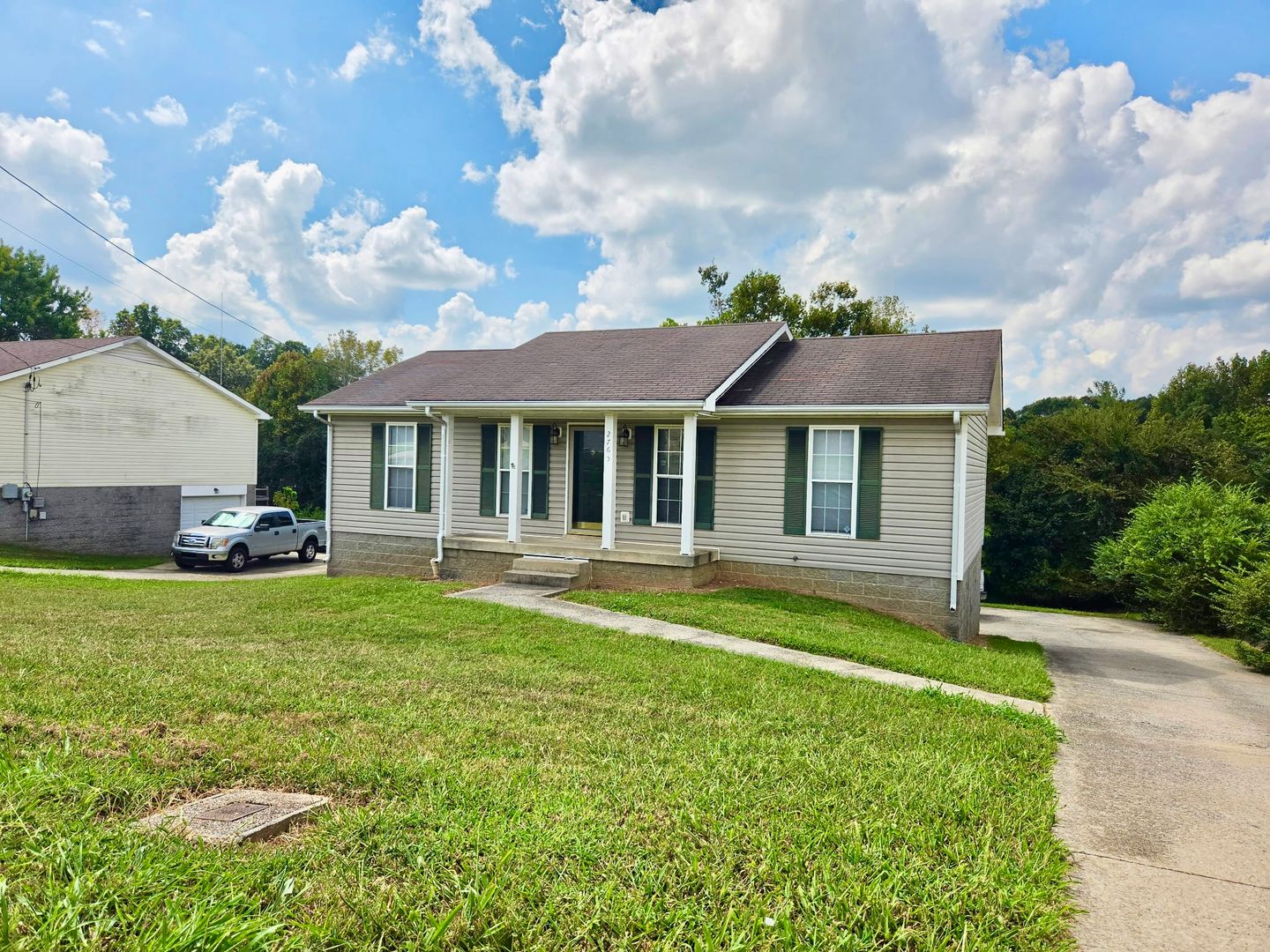 Clarksville House: 2765 N. Whitfield