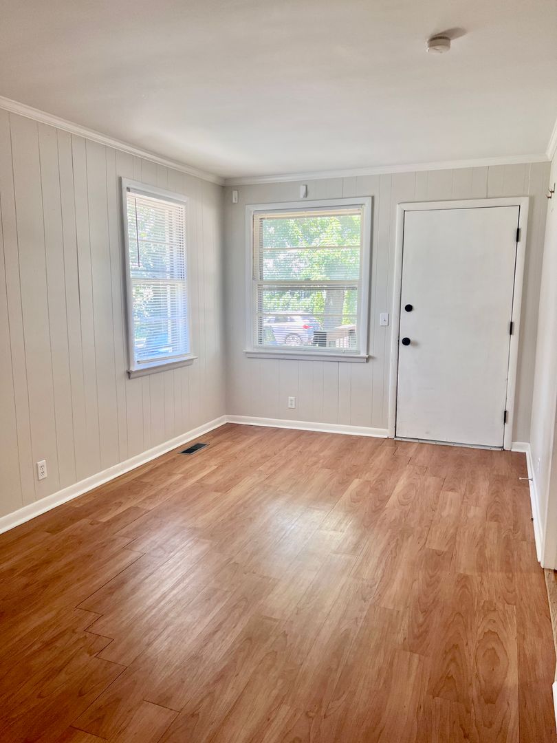 Nashville Apartment: 1208 Chester Avenue
