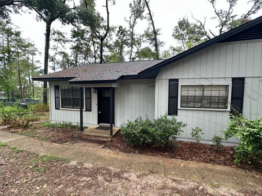 Eastside remodeled duplex with W/D!!! – photo 1