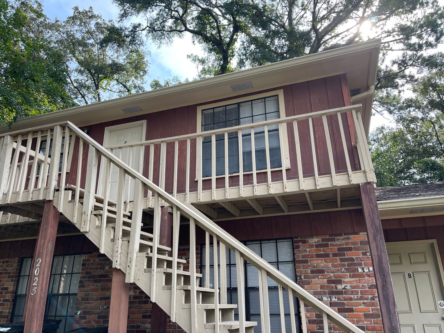 Tallahassee Apartment: 2025 Watson Way