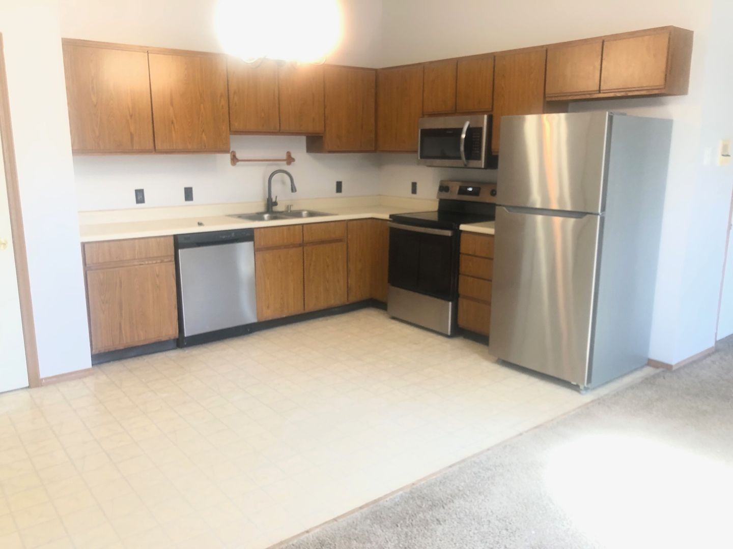 Bloomington Apartment: 1414 Croxton