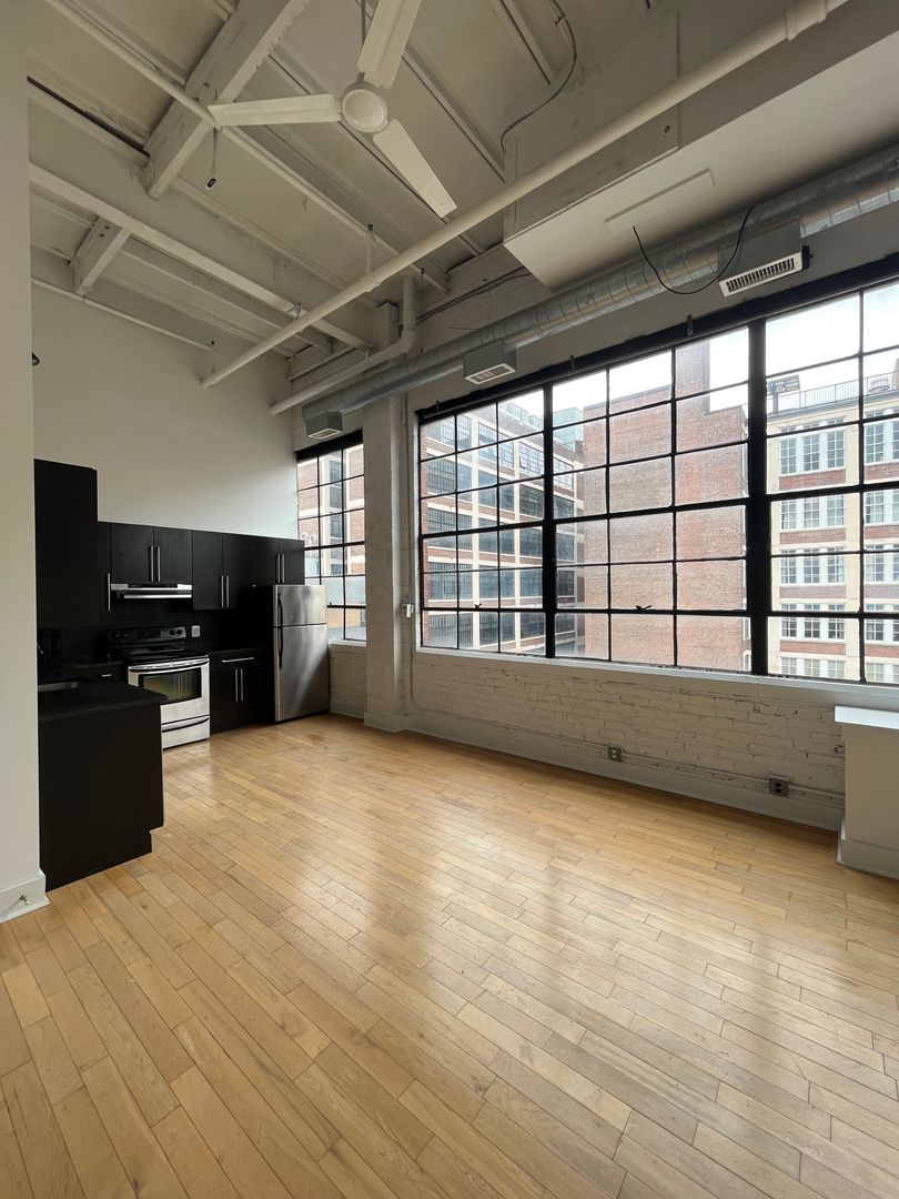 Philadelphia Apartment: 340 North 12th Street