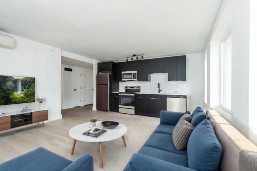 New Luxury 1 bedroom – photo 1