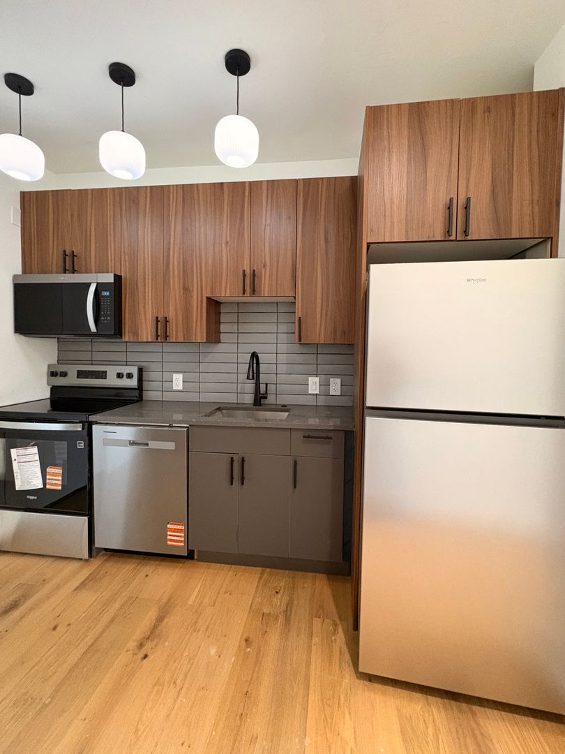 Philadelphia Apartment: 340 North 12th Street