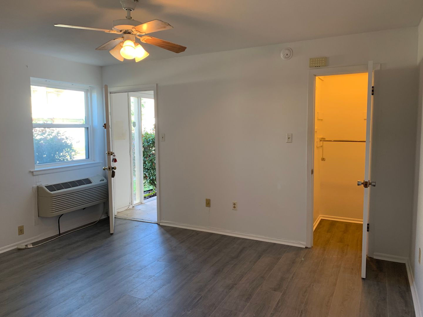 Metairie Apartment: 105-117 Raspberry Ln.