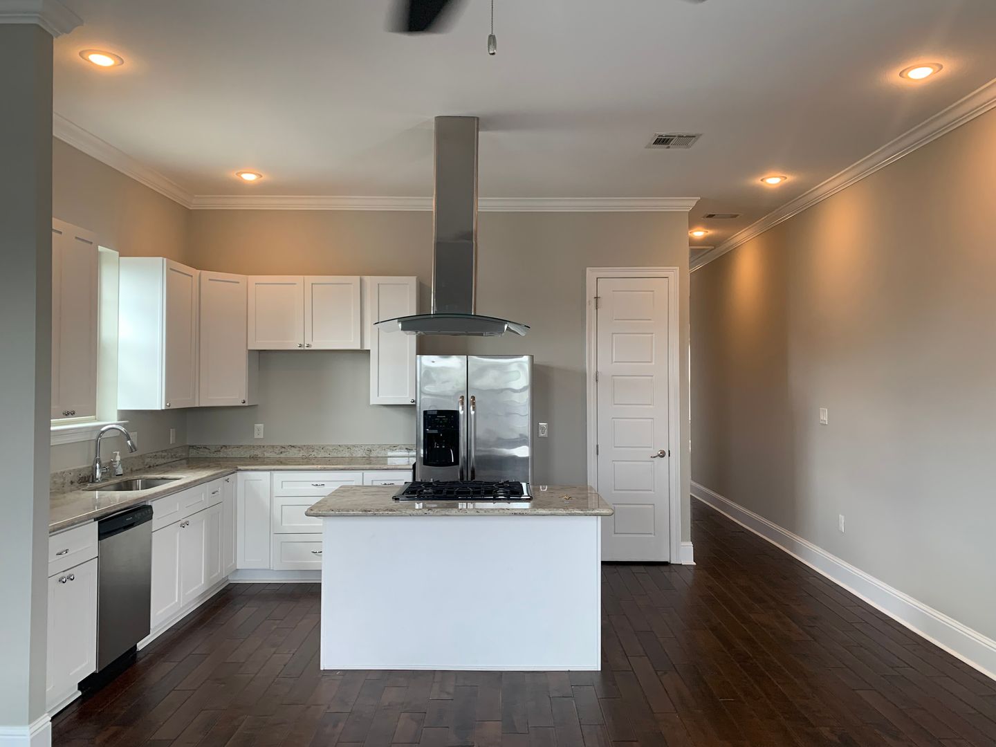 New Orleans Apartment: 2512 Valence St.