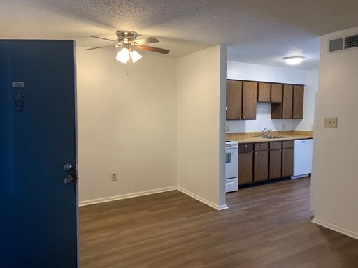 Metairie 1 Bedroom with Water Paid and Great Rent Special