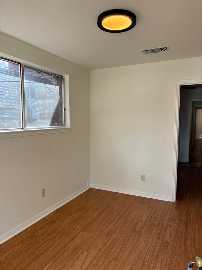 New Orleans Apartment: 412 S. Murat St.