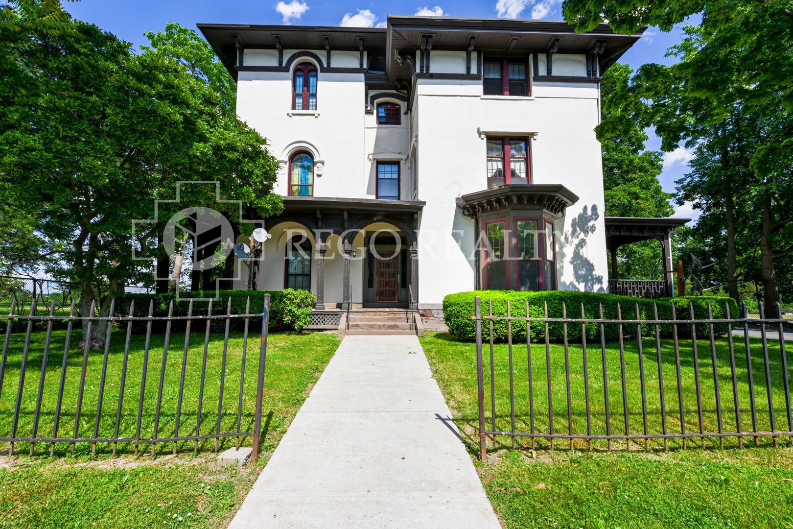 Hartford Apartment: 154 Wethersfield Ave