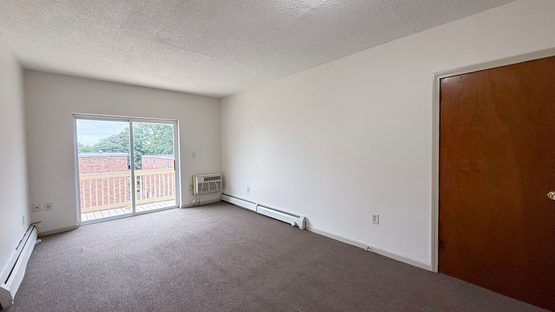 Hartford Apartment: 45 Allen Pl