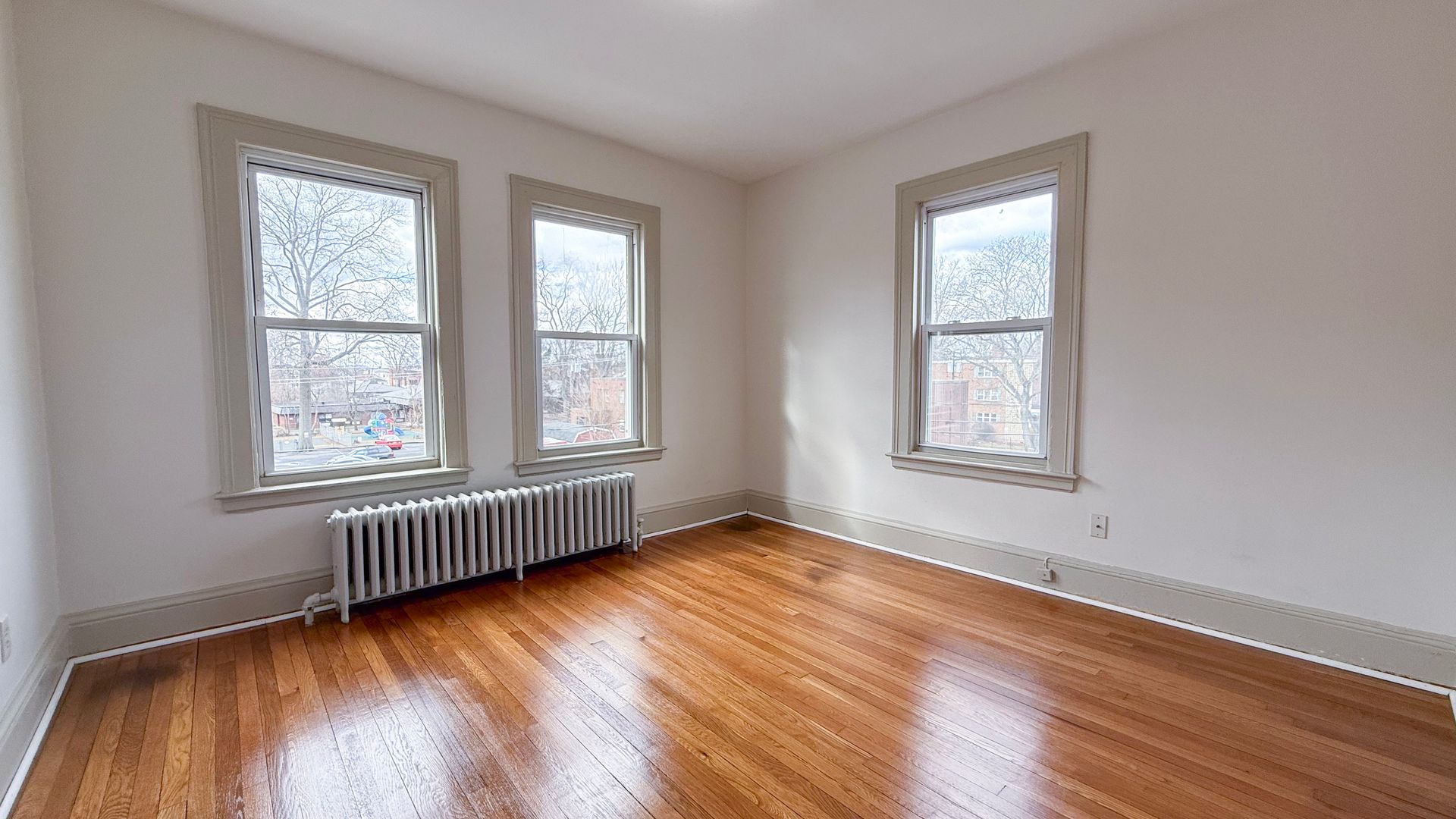 Hartford Apartment: 46 Grace St