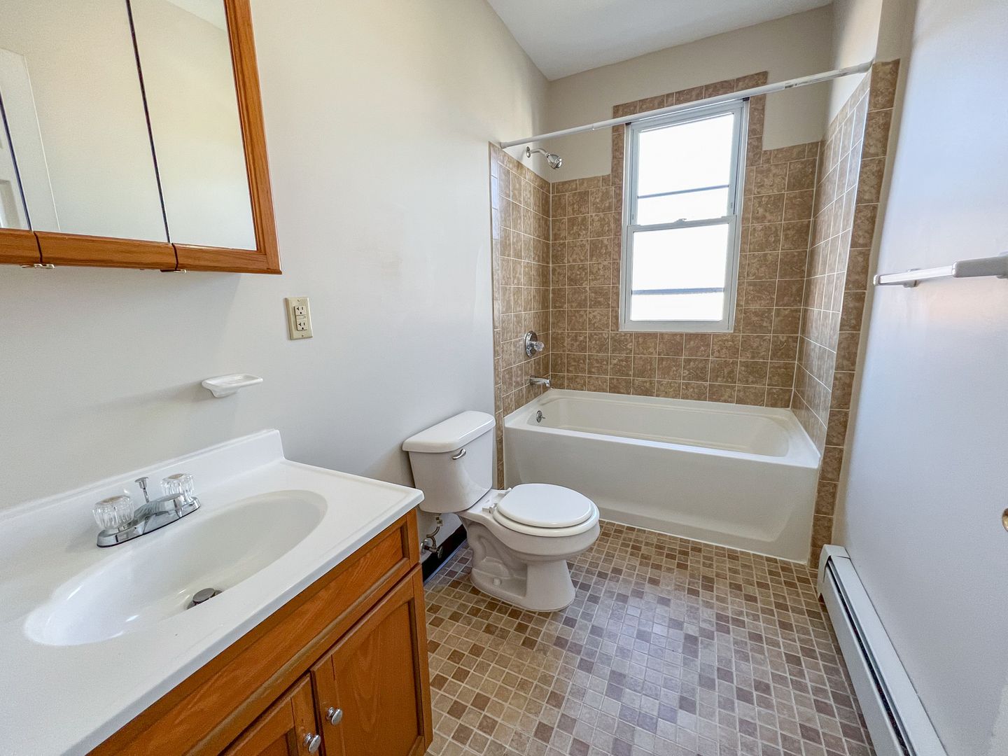 Hartford Apartment: 15-17 Dorothy St