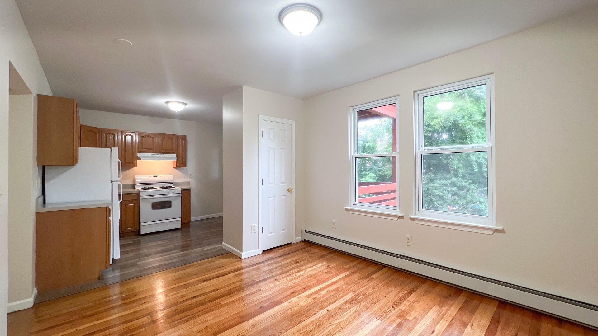 Hartford Apartment: 15-17 Dorothy St