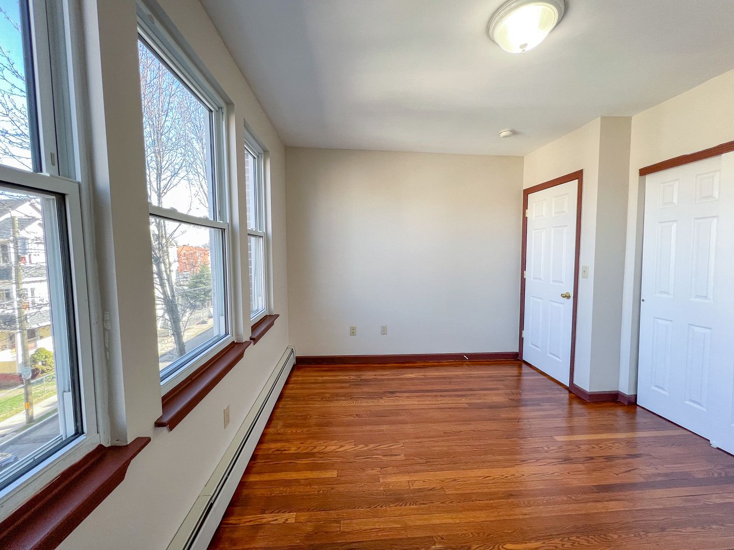 Hartford Apartment: 15-17 Dorothy St