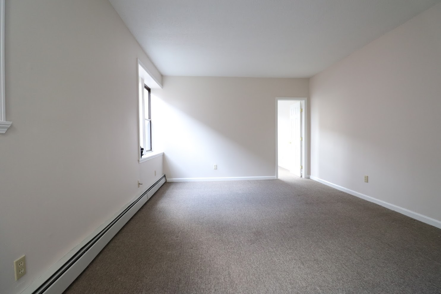 Hartford Apartment: 26 Congress St