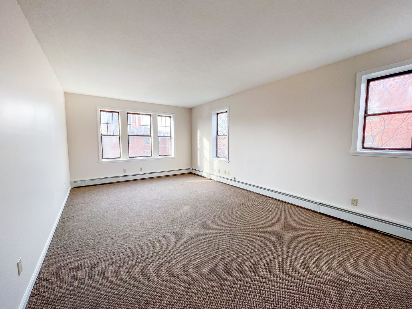 Hartford Apartment: 26 Congress St