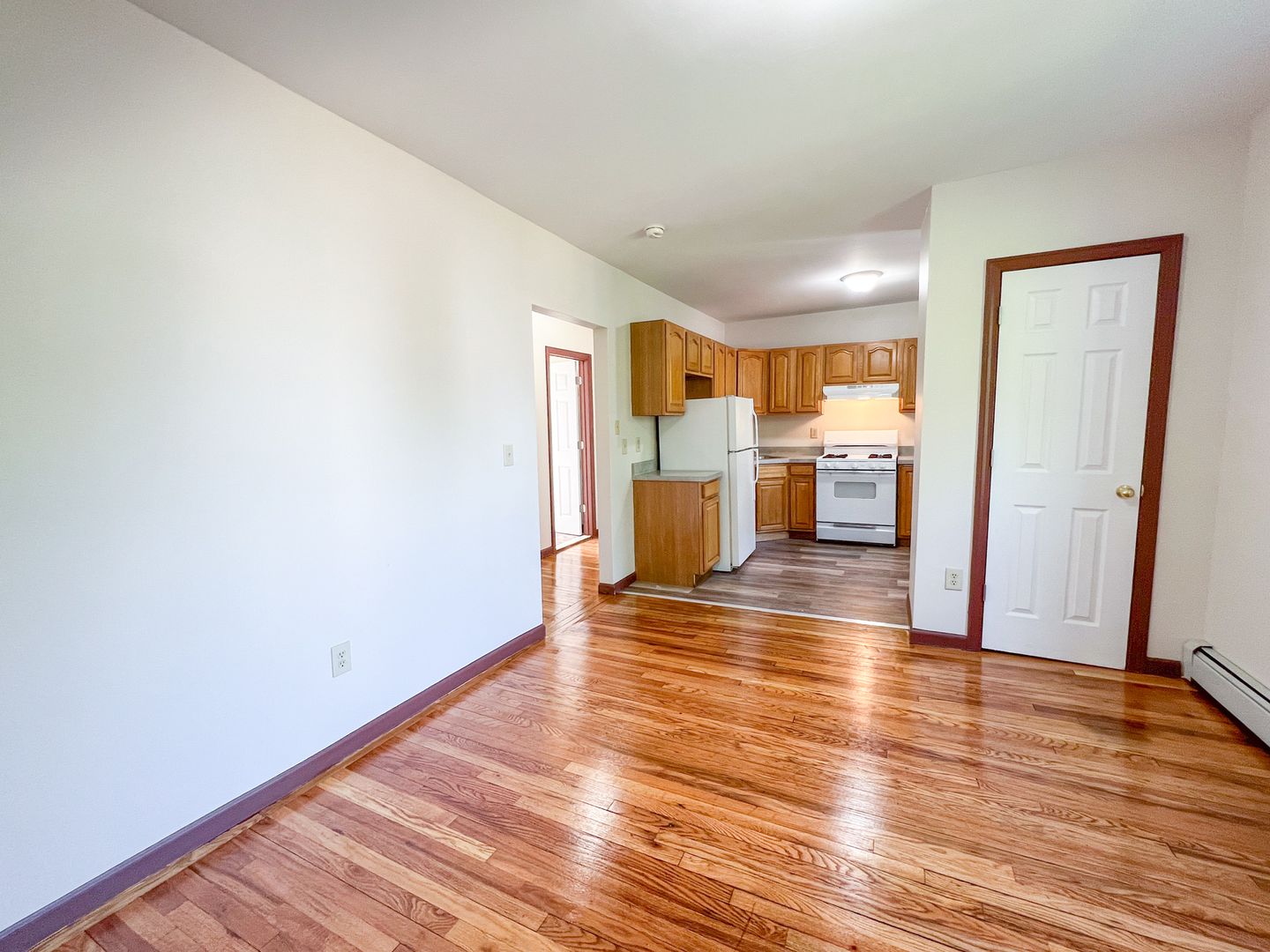 Hartford Apartment: 15-17 Dorothy St