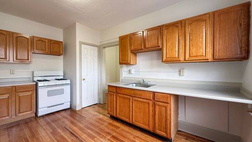 Spacious One Bedroom Located in Hartford's West End – photo 1