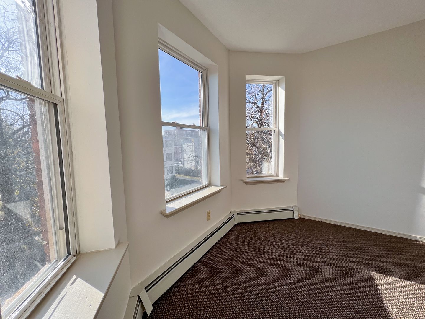 Hartford Apartment: 50 Elliott St