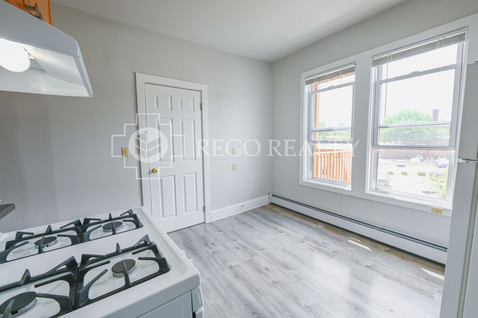 Hartford Apartment: 291 Buckingham St