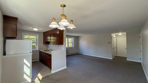 1 Bed 1 Bath Rental at 70 Russ Street - B-4, Hartford, CT – photo 1