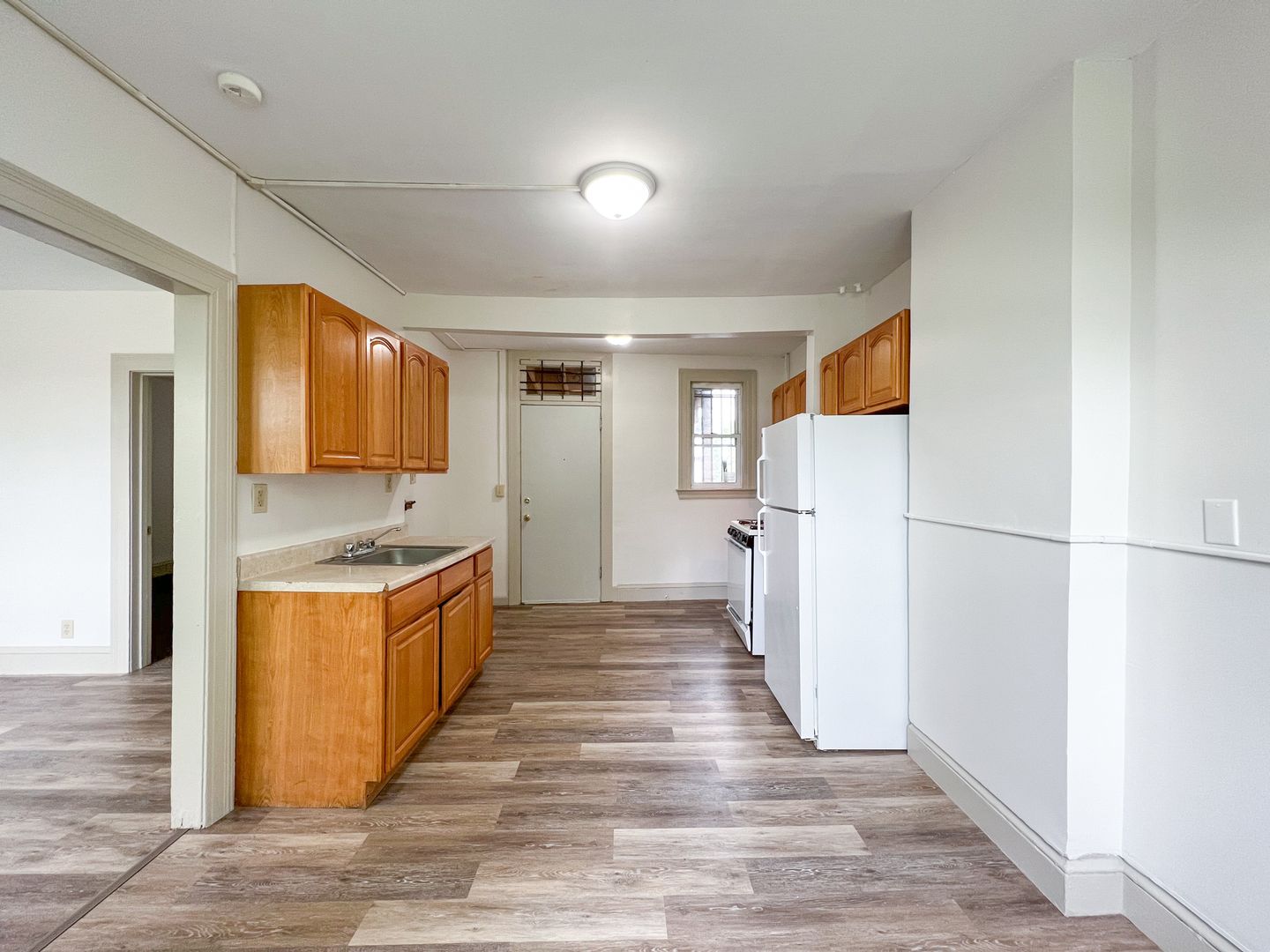 Hartford Apartment: 82-84 Adelaide St